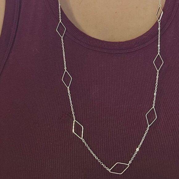 Geometric Elegance Silver Necklace (NWOT) - Picture 7 of 8